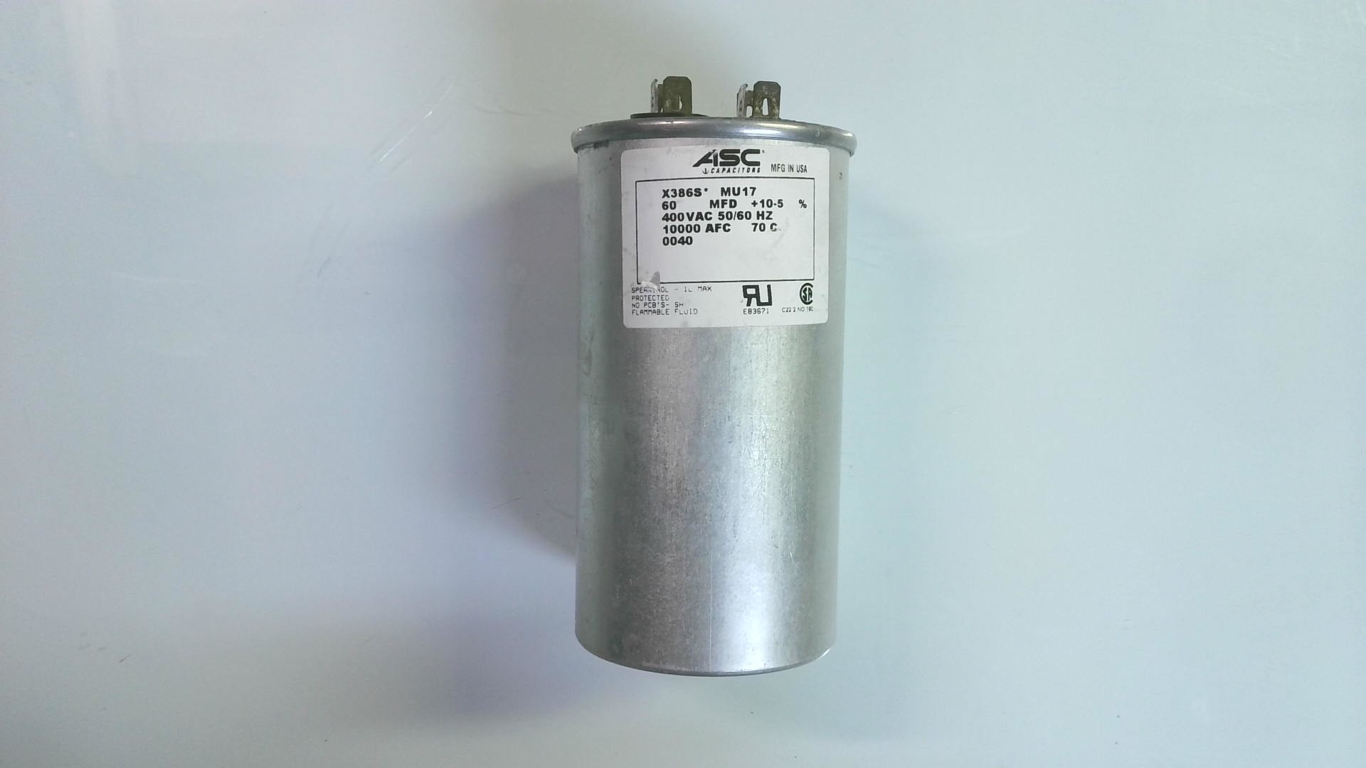 Condensadores ASC / X386S MU17 / 60 MDF / 400VAC 50/60HZ / 1000AFC 70C / 0040 / E83671 CON 05