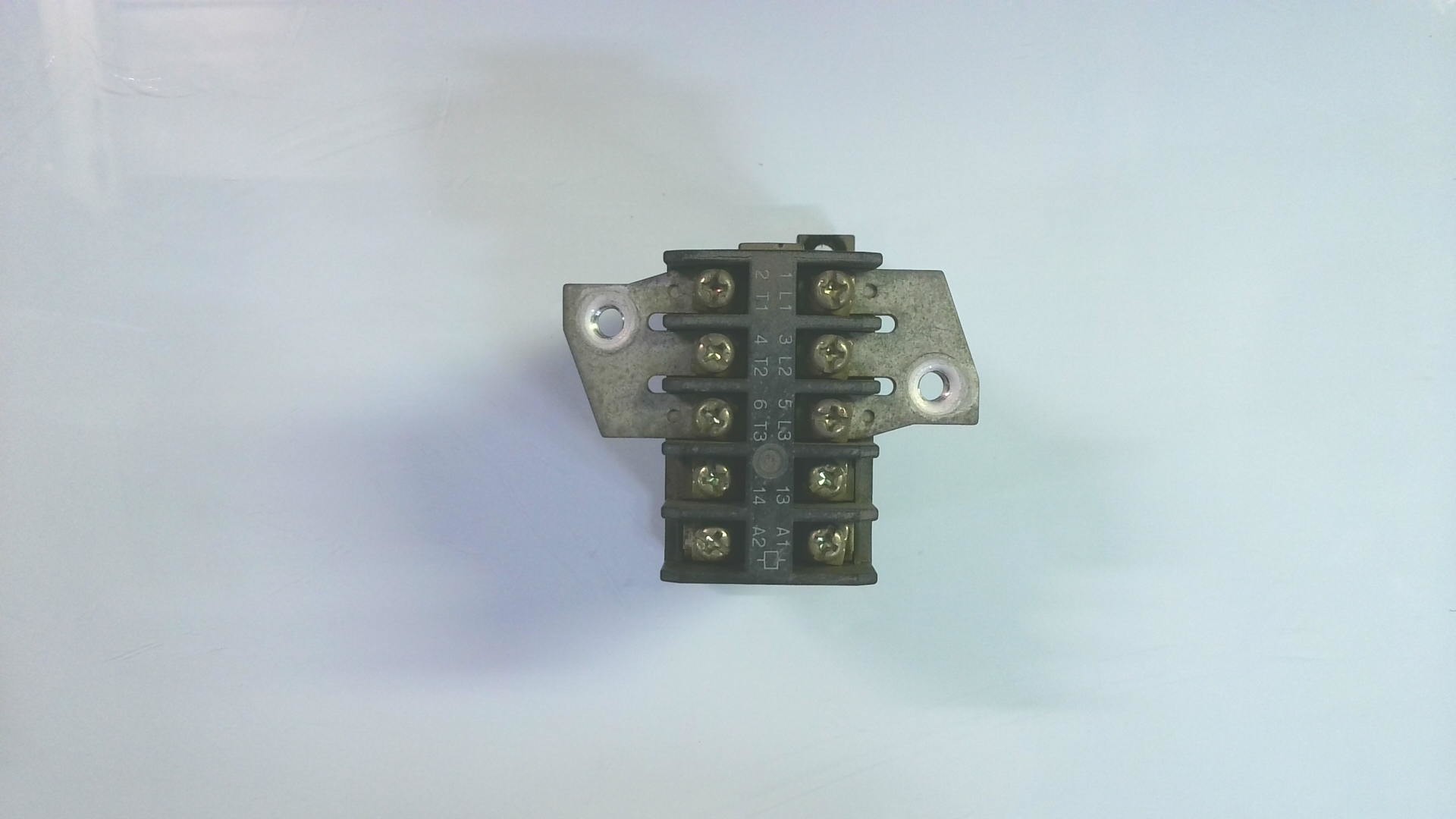 CONTACTOR SF12BAA / 200-220V 50HZ / 220-240V 60HZ G38