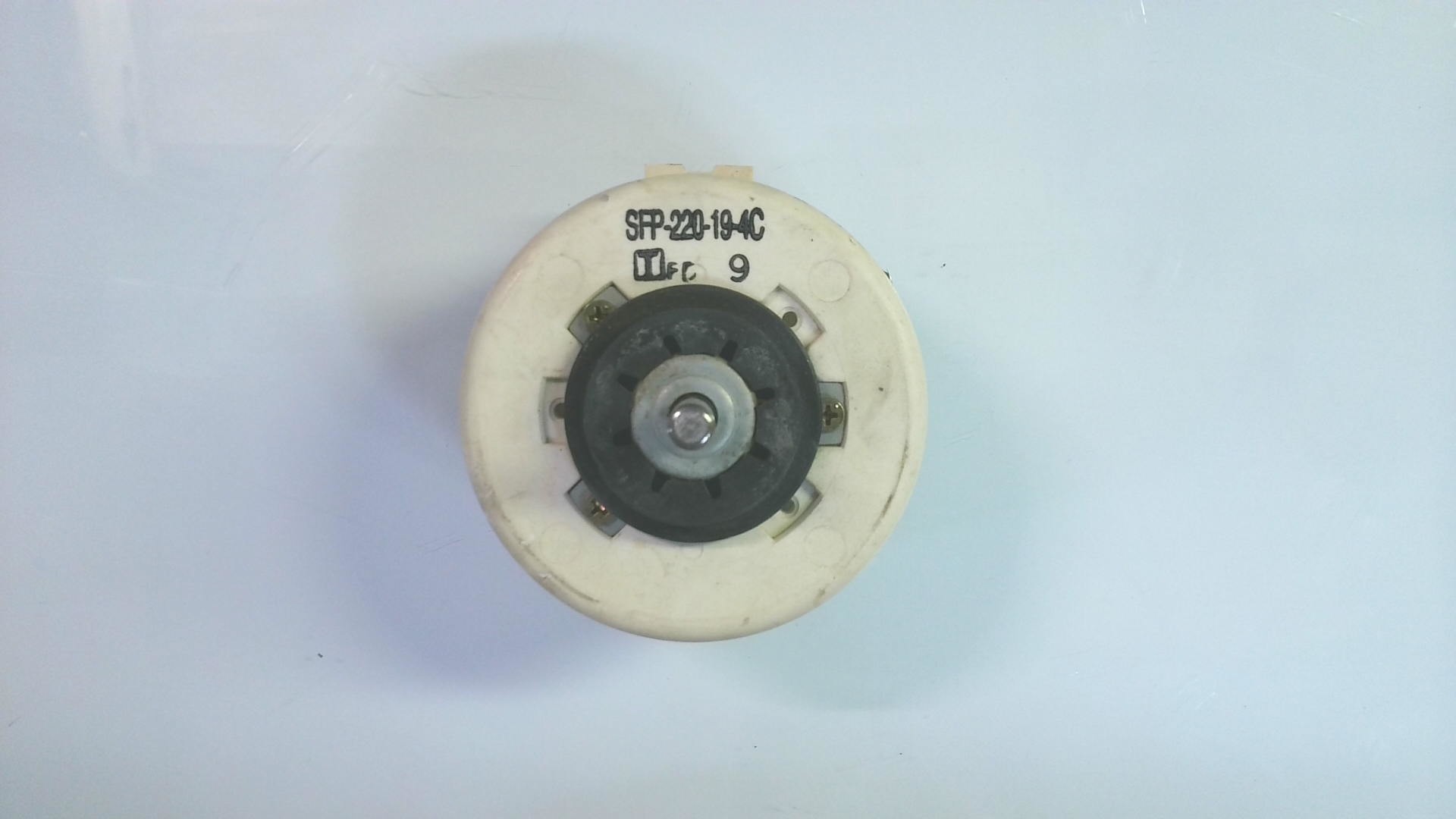 MOTORES SFP-220-19-4C 4P 19W / DM61J289H05 M22