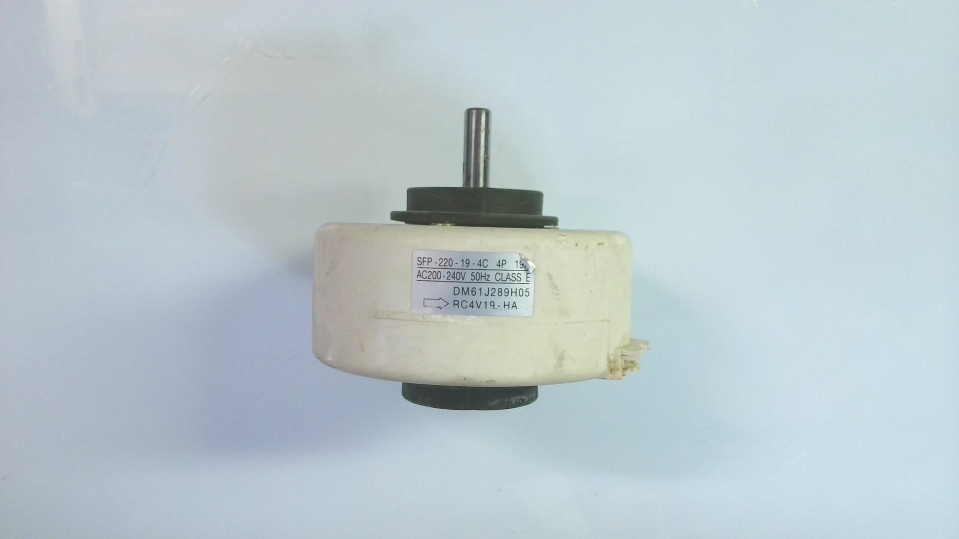 MOTORES SFP-220-19-4C 4P 19W / DM61J289H05 M22 - Imagen 2