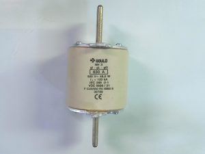 FUSIBLES VDE0636/21 / FCU3/630A / RU6303 / B30780 M23