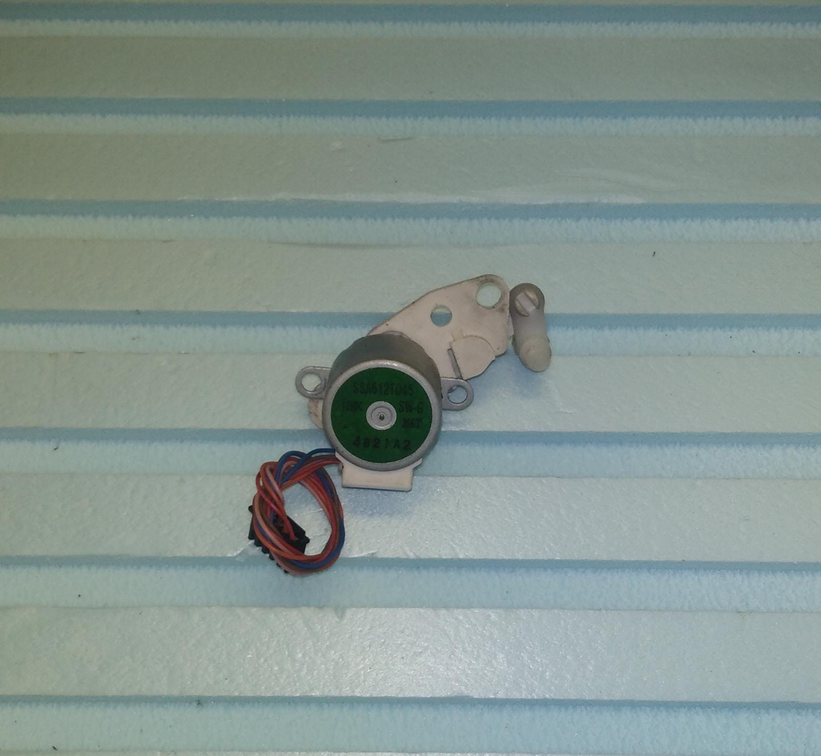 Motor de aleta SSA512T045 4821A2 M10