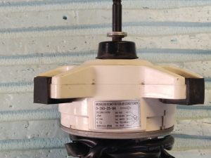 Motor de Ventilador Unidad Exterior Ref. D-280-25-8A DC280-315V