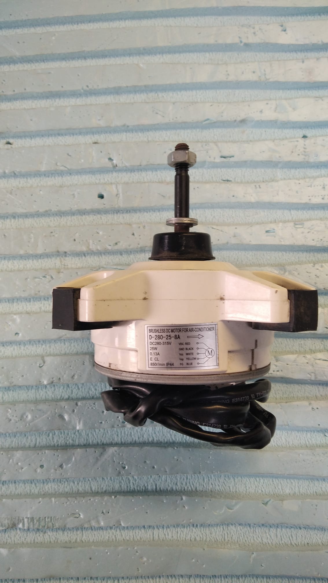 Motor de Ventilador Unidad Exterior Ref. D-280-25-8A DC280-315V