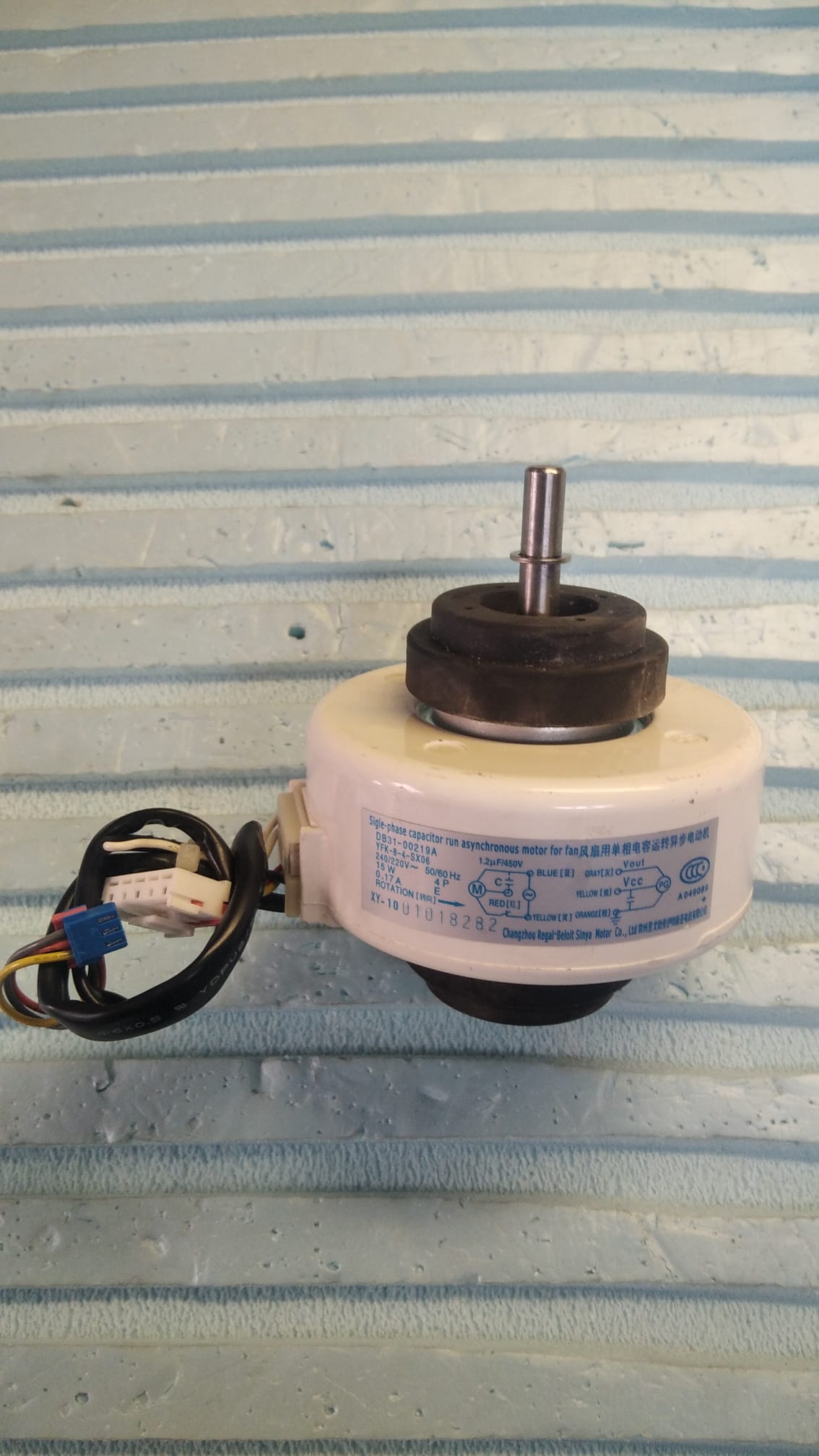 Motor de Ventilador Ref. DB31-0219A YFK-8-4-SX06
