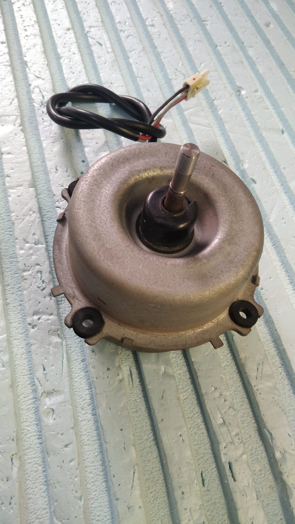 Motor de Ventilador Ref. RRMB8015 189270 - Imagen 2