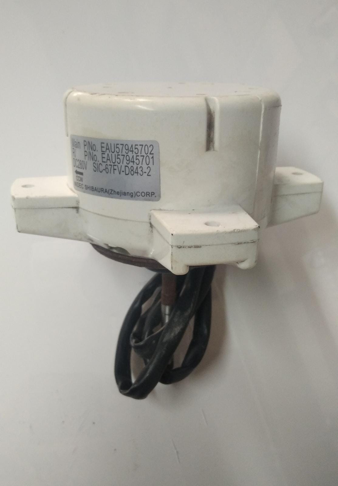 Motor de Ventilador Ref. SIC-67FV-D843-2 EAU57945702