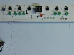 Display Frontal e173873 / eu-cfz0.8bd/n3-dg.d.05.xp1-1 / 17120100000170 e31