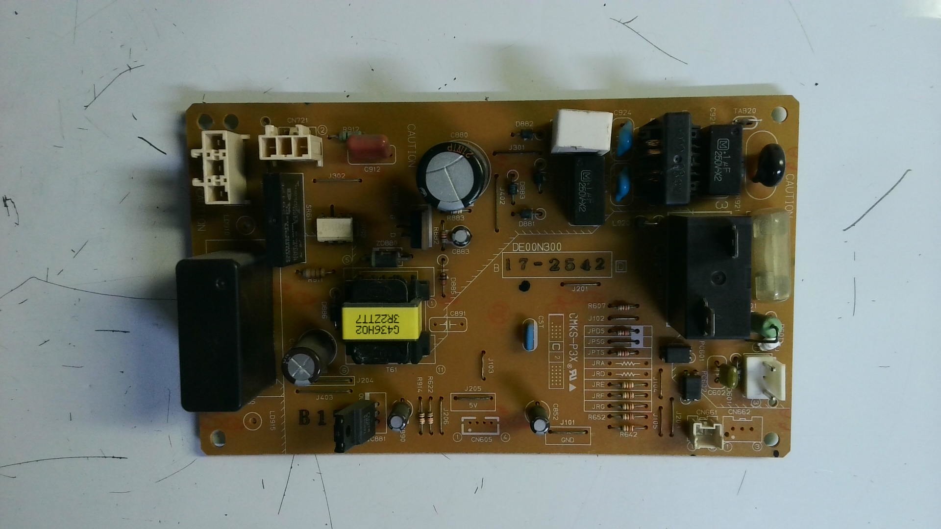 Placa electronica se76a895g01 / f61 / 1ec127 fuse / t2al 250v / 17.2542 / caution e29