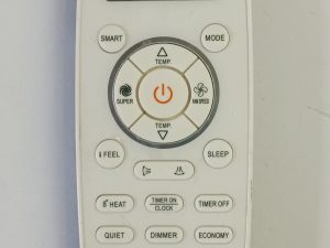 Mando Manual Hisense Ref. AST-12VWDSDJ10