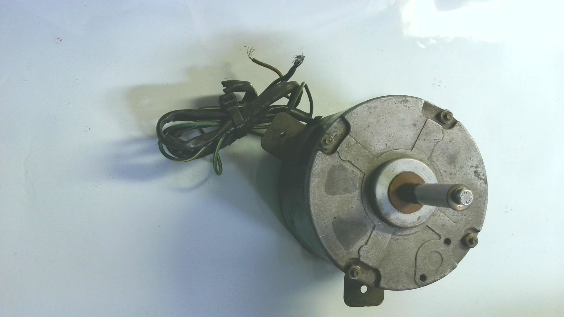 Motor amps.0.69 MT02
