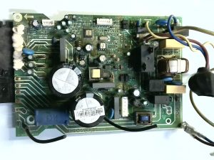 Placa electronica e216635 / 203337390227 / s00076xqb33d0153 E99