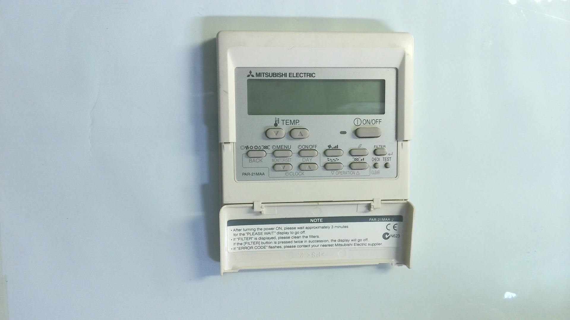 Mando de pared MITSUBISHI ELECTRIC / PAR-40MAA / MODEL CODE 71BS11 MA-PA 03