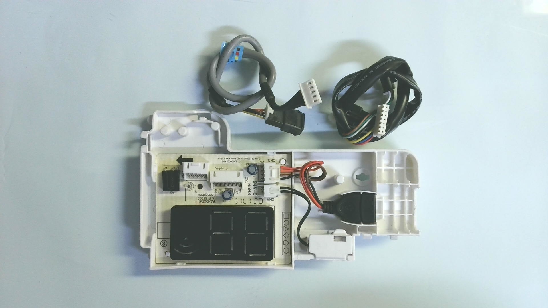 Display Frontal MUNDO CLIMA / MUPR-12-H6 / HDCEM1 / E166702 B 08