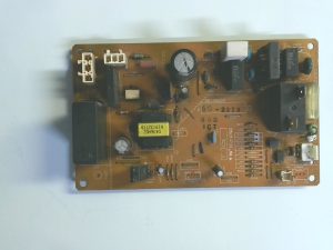 Placas electronicas MITSUBISHI / DE00N300 / B 50-22Z3 / H03 / ITC / SE76A895G01 C 05