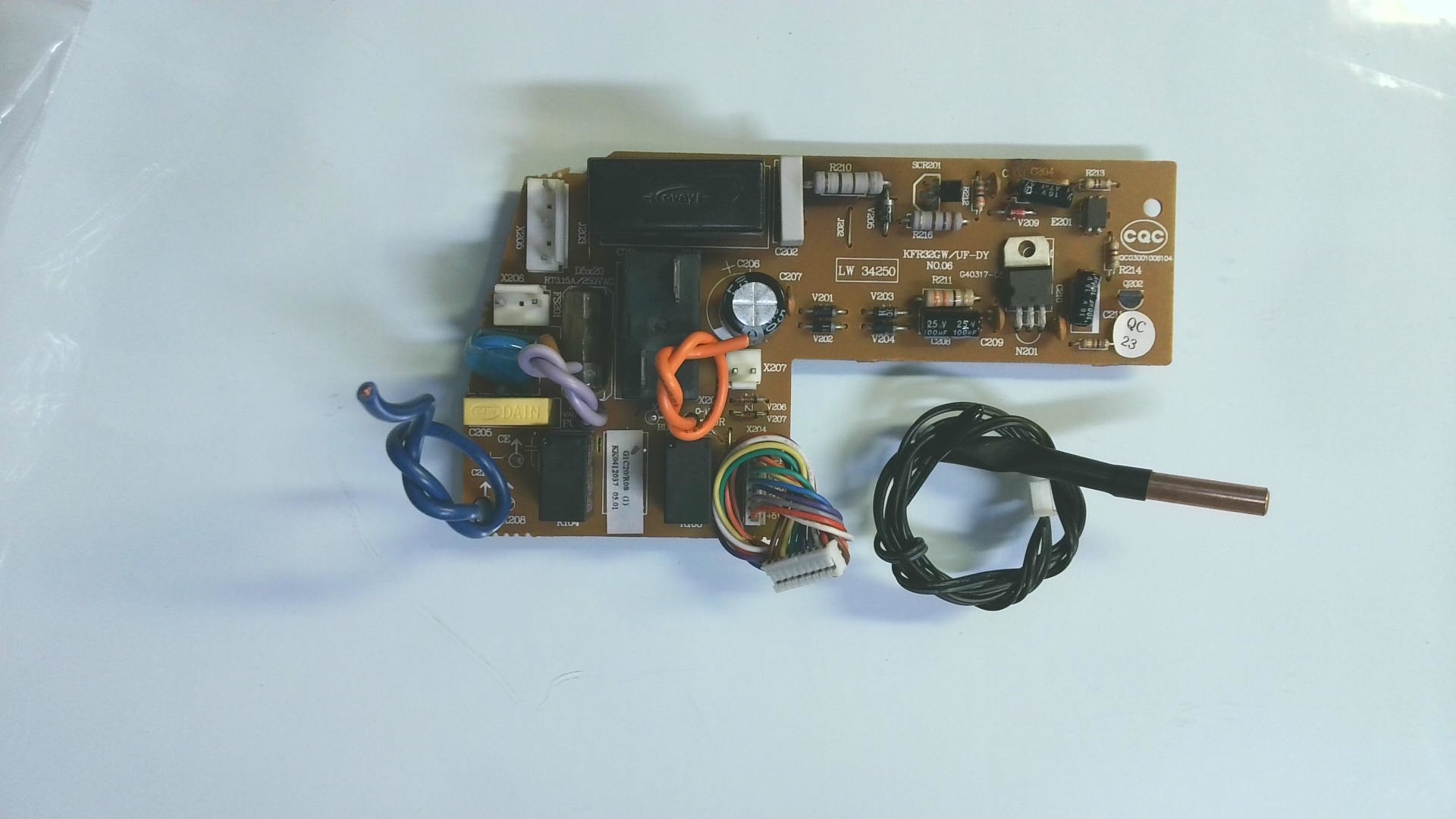 Placas electronicas WINT AIR / AS-09HR45V / KFR32GW/UF-DY / KK0412037 05.01 / GIC20/R08 (1) F 02