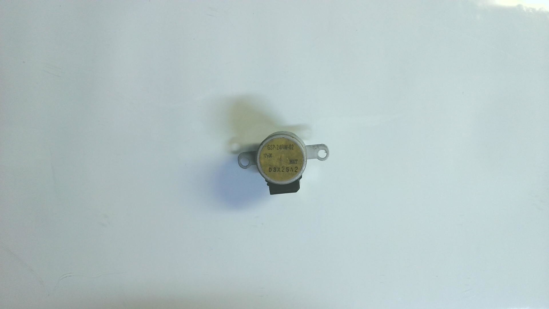 Motores GSP-24RW-02 / D3X225A2 M 10