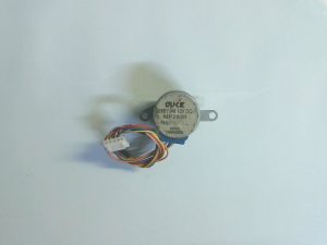 Motores 28YJ48 / MP2835 / NO:040712 / 12V DC M 10