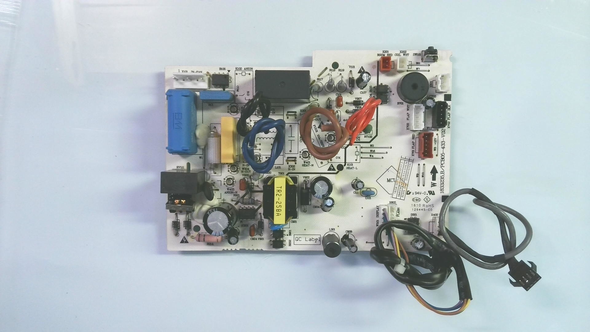 Placas electronicas HISENSE / AST-12VW45DJ10 / 1833235,B/PCB05-433-V02 / +KGK-H273.01-00 O-V1.1 H 06 - Imagen 2