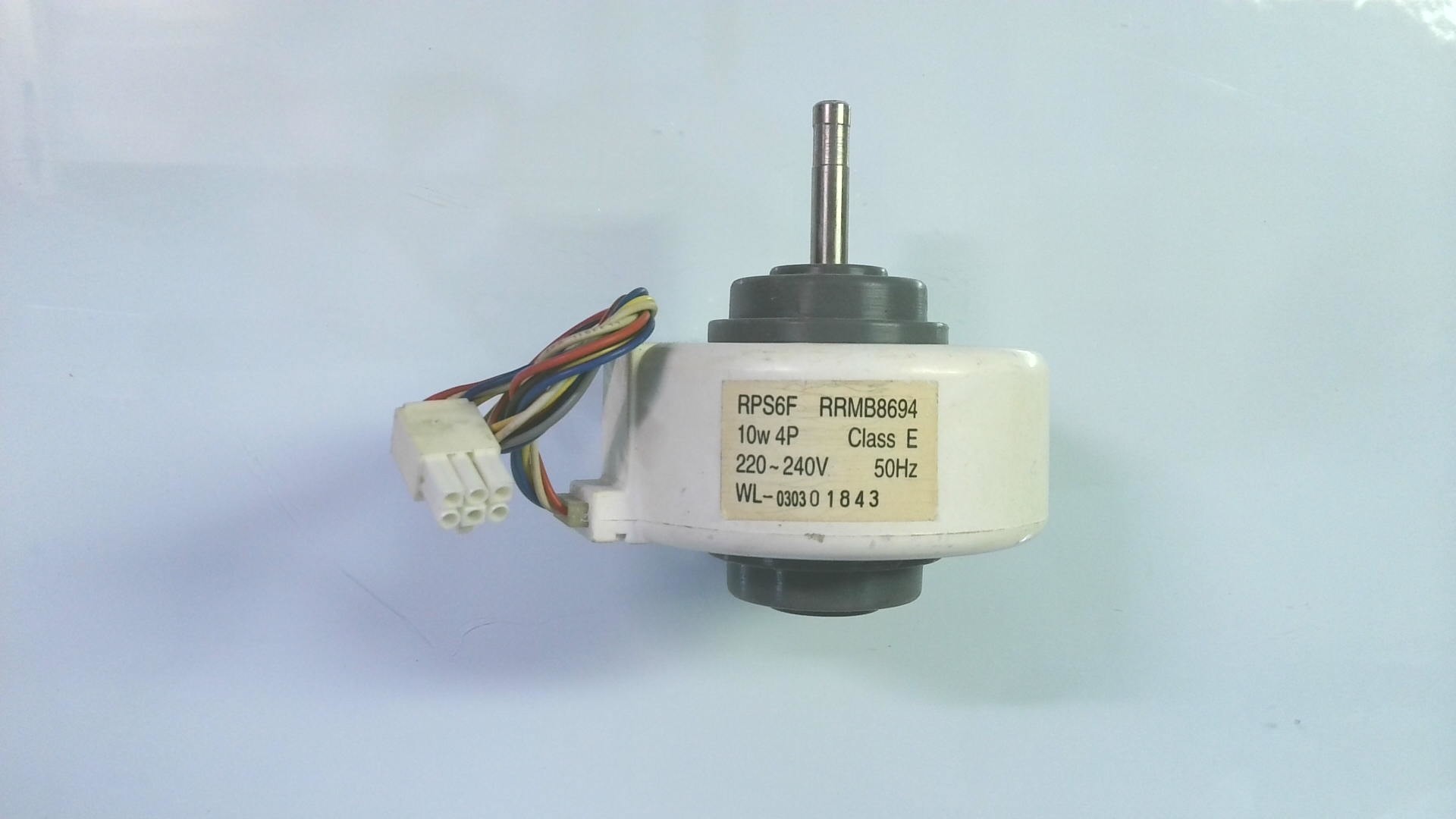 Motor de Ventilador RPS6F / RRMB8694 / 10W 4P CLASS E / WL-0303 01843 VI 03