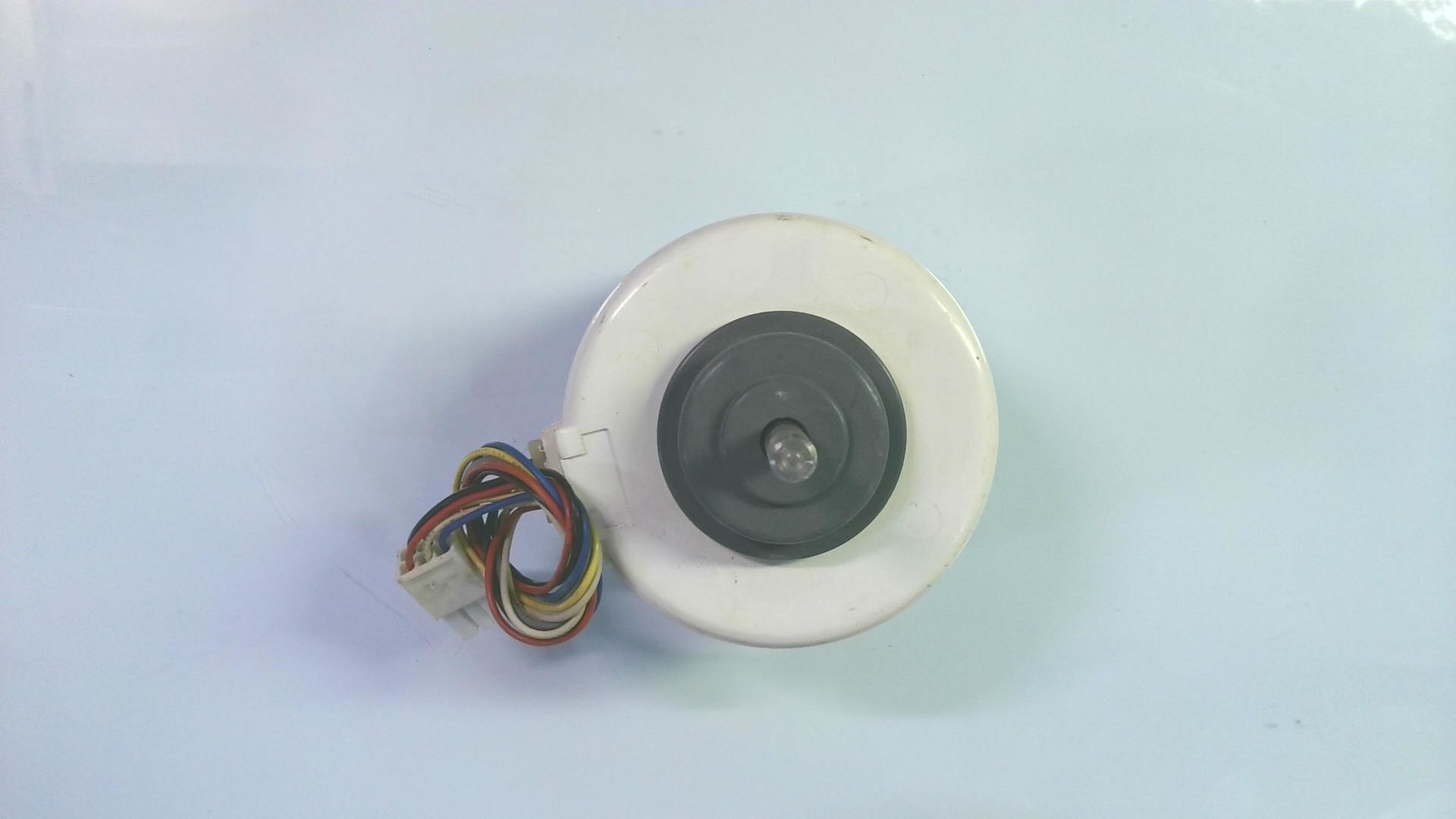 Motor de Ventilador RPS6F / RRMB8694 / 10W 4P CLASS E / WL-0303 01843 VI 03 - Imagen 2