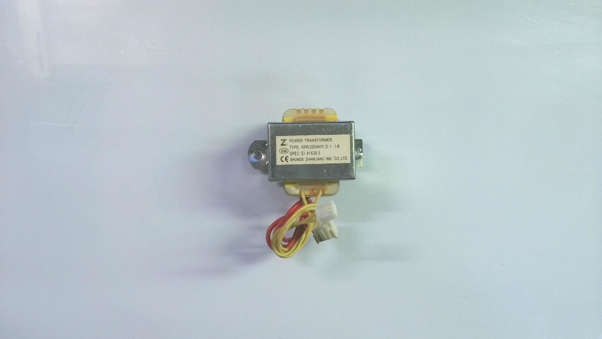 Transformadores TYPE:KFR-23GW/IY.D.1.1-6 TRANS 05