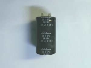Condensador NICHICON / CE 85 C  IN(M) / 1300UF 450WV CON 01
