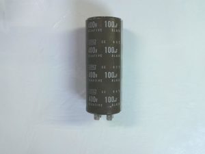 Condensadores 400V 100UF / 9DD508 CON 02