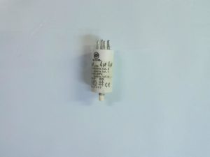 Condensadores 16.10.06 / 4uf / 400v  10000h/cl.b / 450  3000h/cl.c 500v  120/20% / 1000h/cl.d / en60252 / ce CON 03