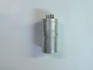 Condensadores SH-D CAP / 440VAC / 30UF(M) / 6/01B CON 05