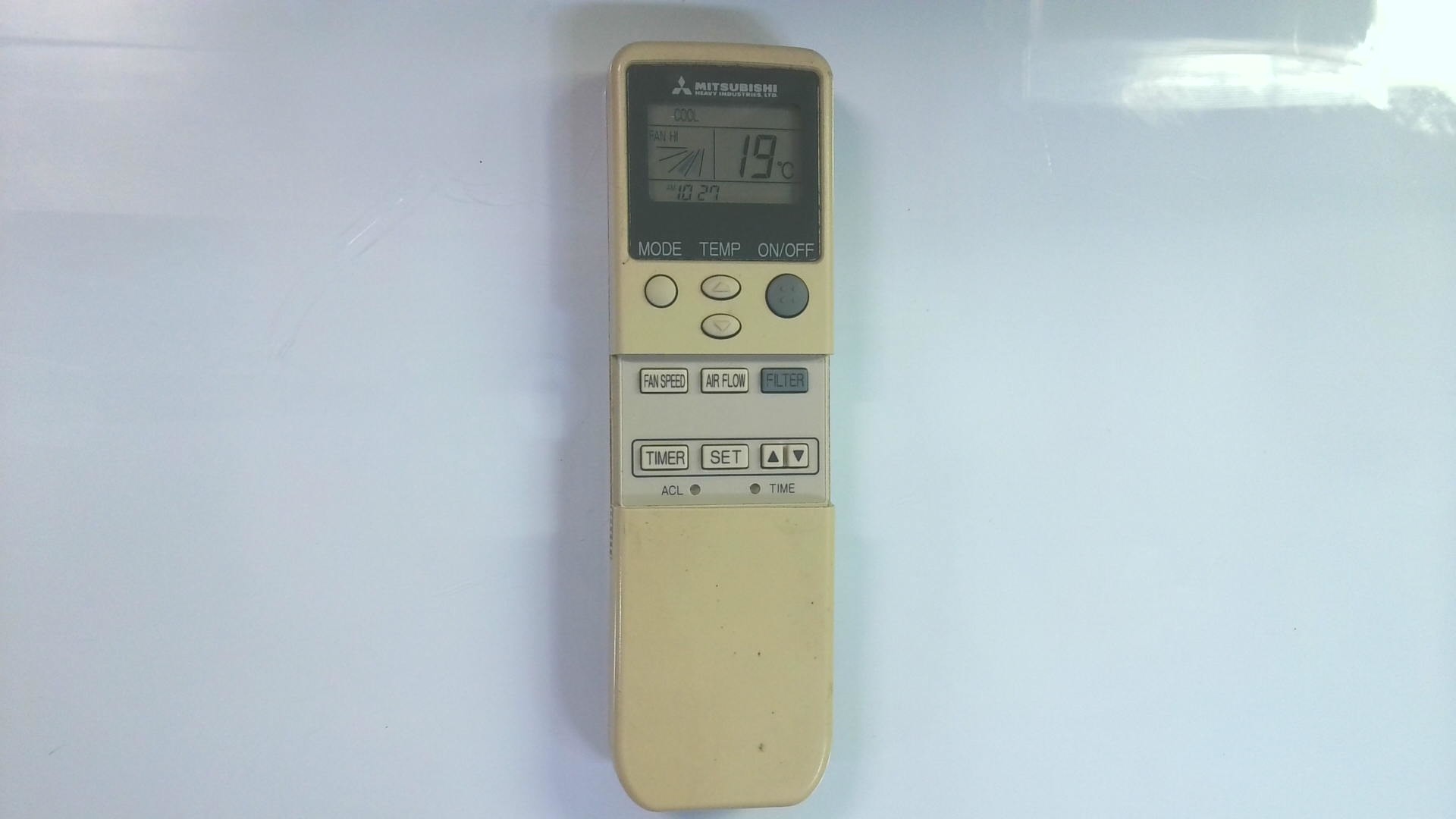 MANDO A DISTANCIA MITSUBISHI / RKN502A 24 1F G31