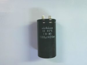 CONDESADORES CE 85C IN(M) 1500UF 420WV G47