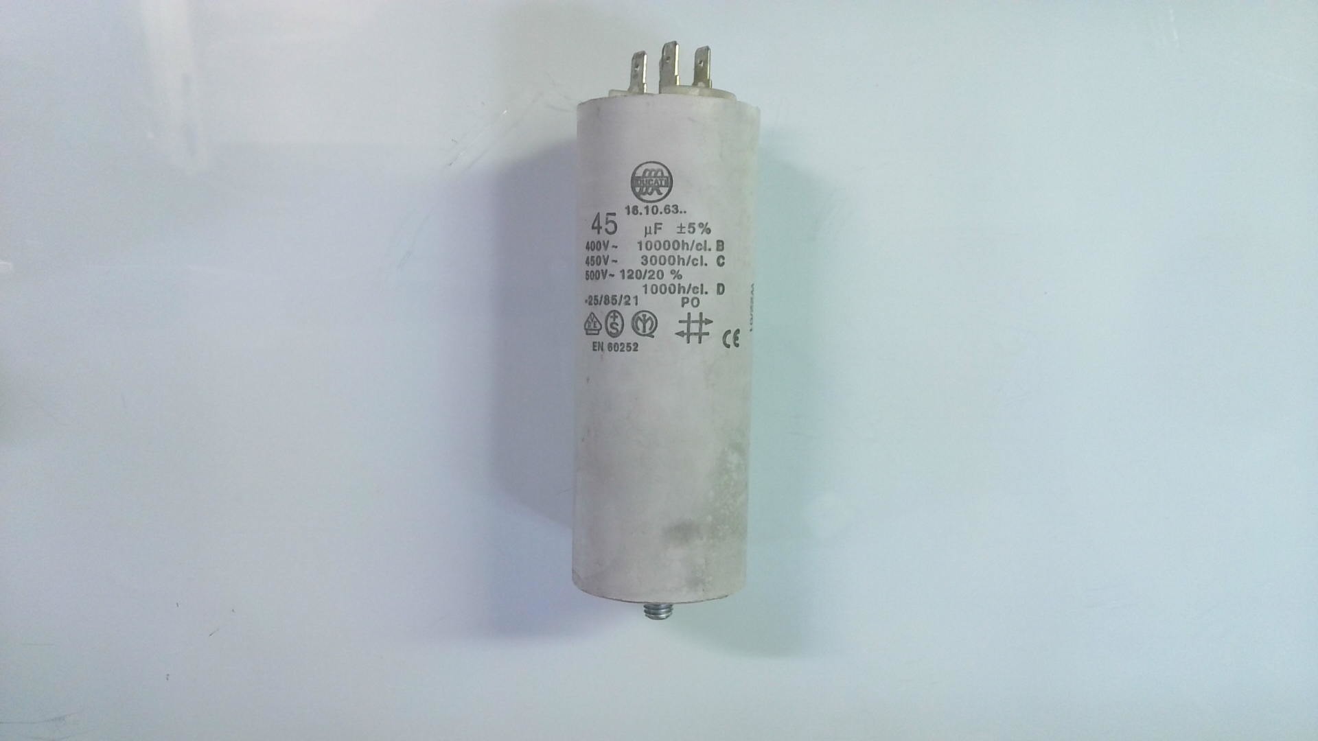 CONDESADORES 45UF / EN 60252 G48