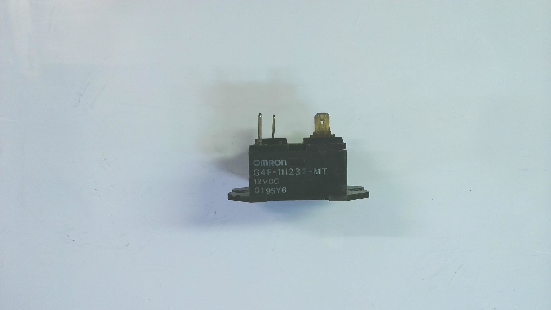 RELE G4F-11123T-US / 12VDC / 0195Y6 g79