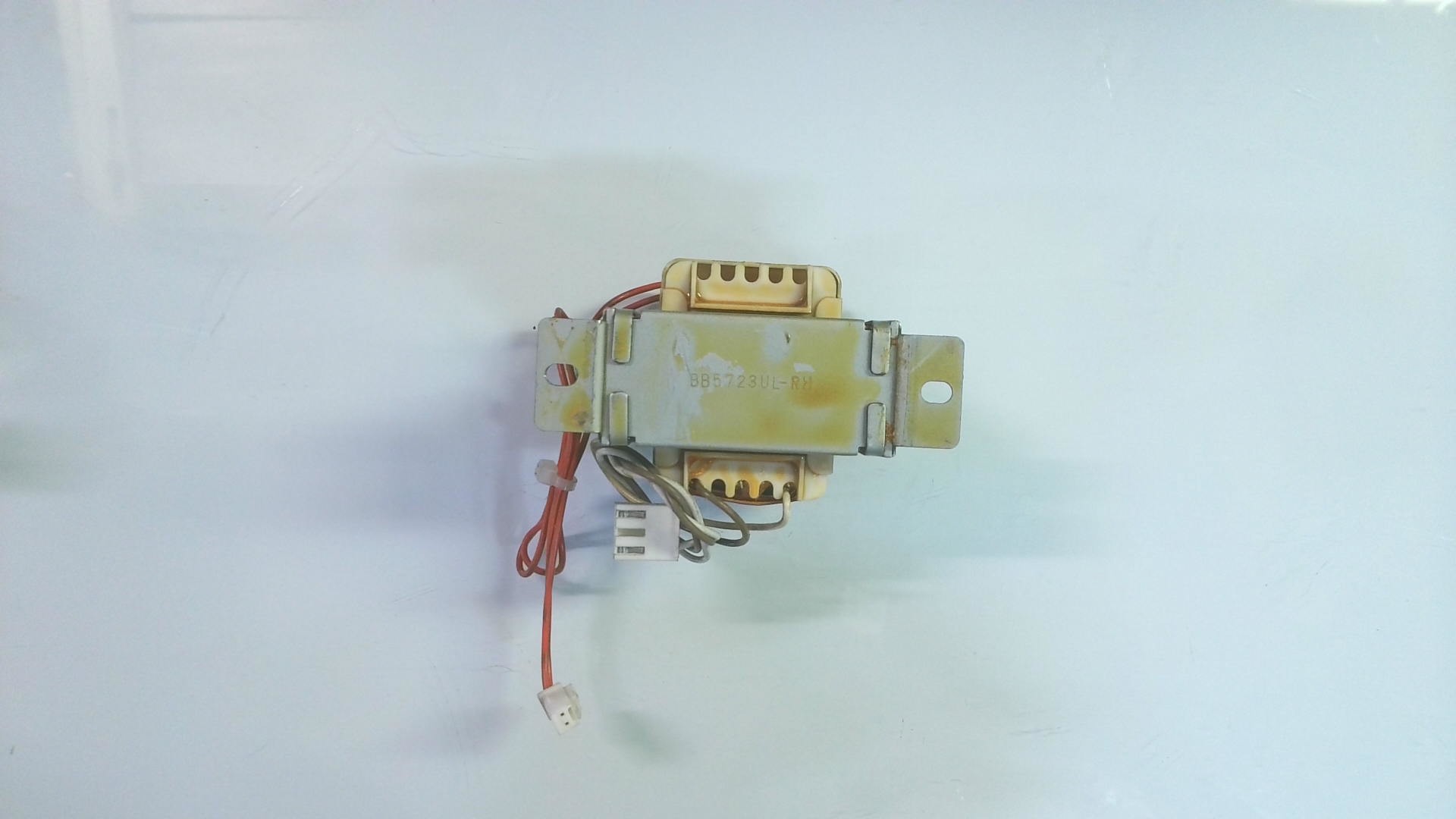 TRANSFORMADORES 20.4V 0.67A / XEK22107A / GT 832 TK(Y) TRANS03 - Imagen 2