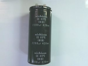 CONDESADORES CE85ºC / IN(K) / 2200UF 420WV G55