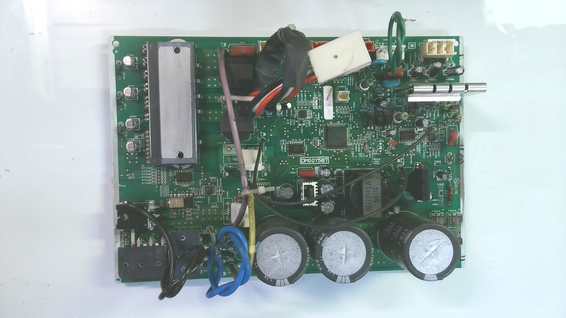 PLACA ELECTRÓNICA DM00Y587 H22
