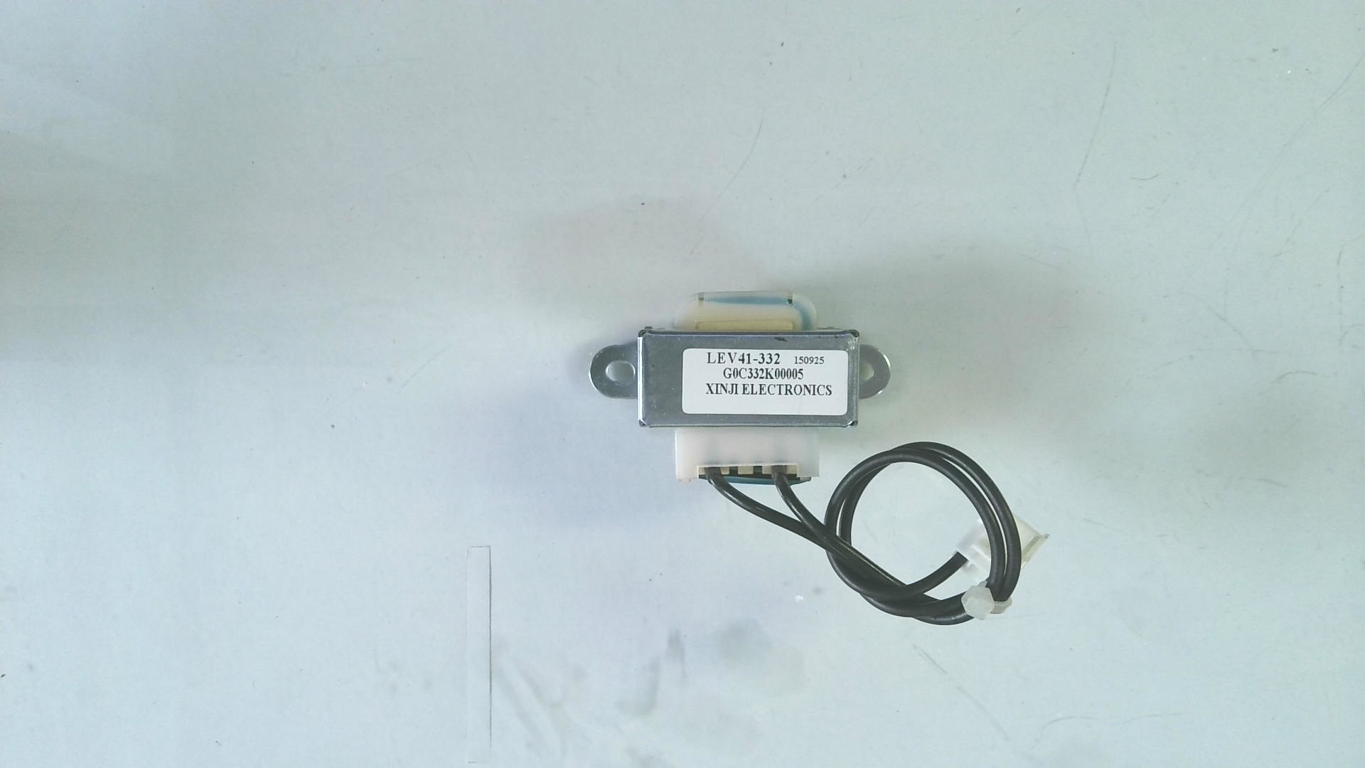 TRANSFORMADORES LEV41-332 TRA14