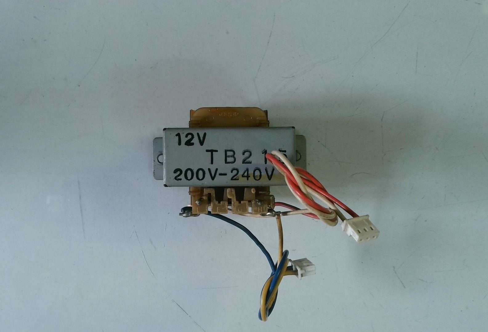 TRANSFORMADOR TOSHIBA RAS-13LKR(W) TB215 / 12 200V-240V TRA15