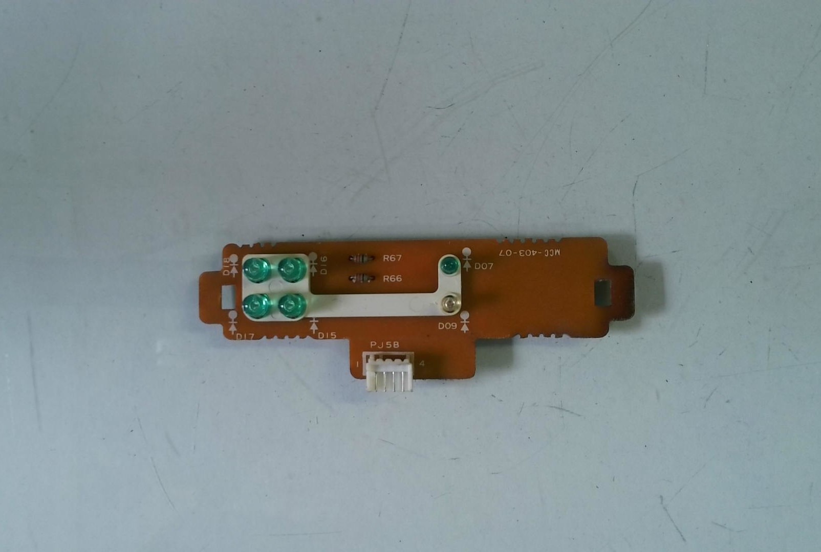 DISPLAY FRONTAL PARA UNIDAD INTERIOR TOSHIBA RAS-13LKR(W) MCC-403-07 DSP08