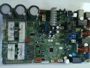 PLACA ELECTRONICA   DM00Y829E / 965HF1 / BM7-3033M PLE93