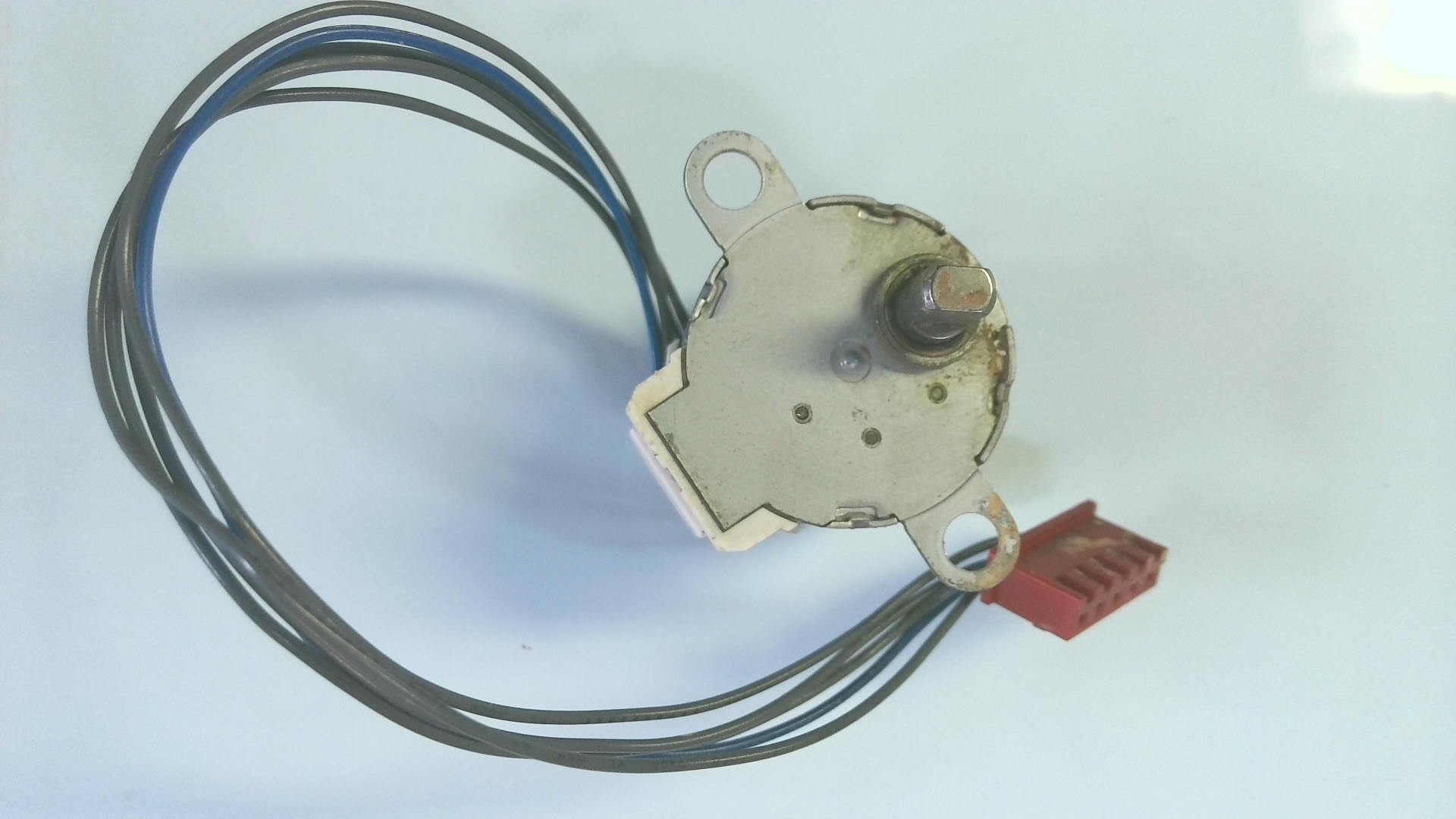 MOTOR DE ALETA SHARP SHARP/ AY-XP13CR/MP24Z/12VDC PLE02